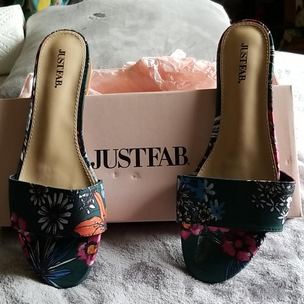 Just Fab sandals